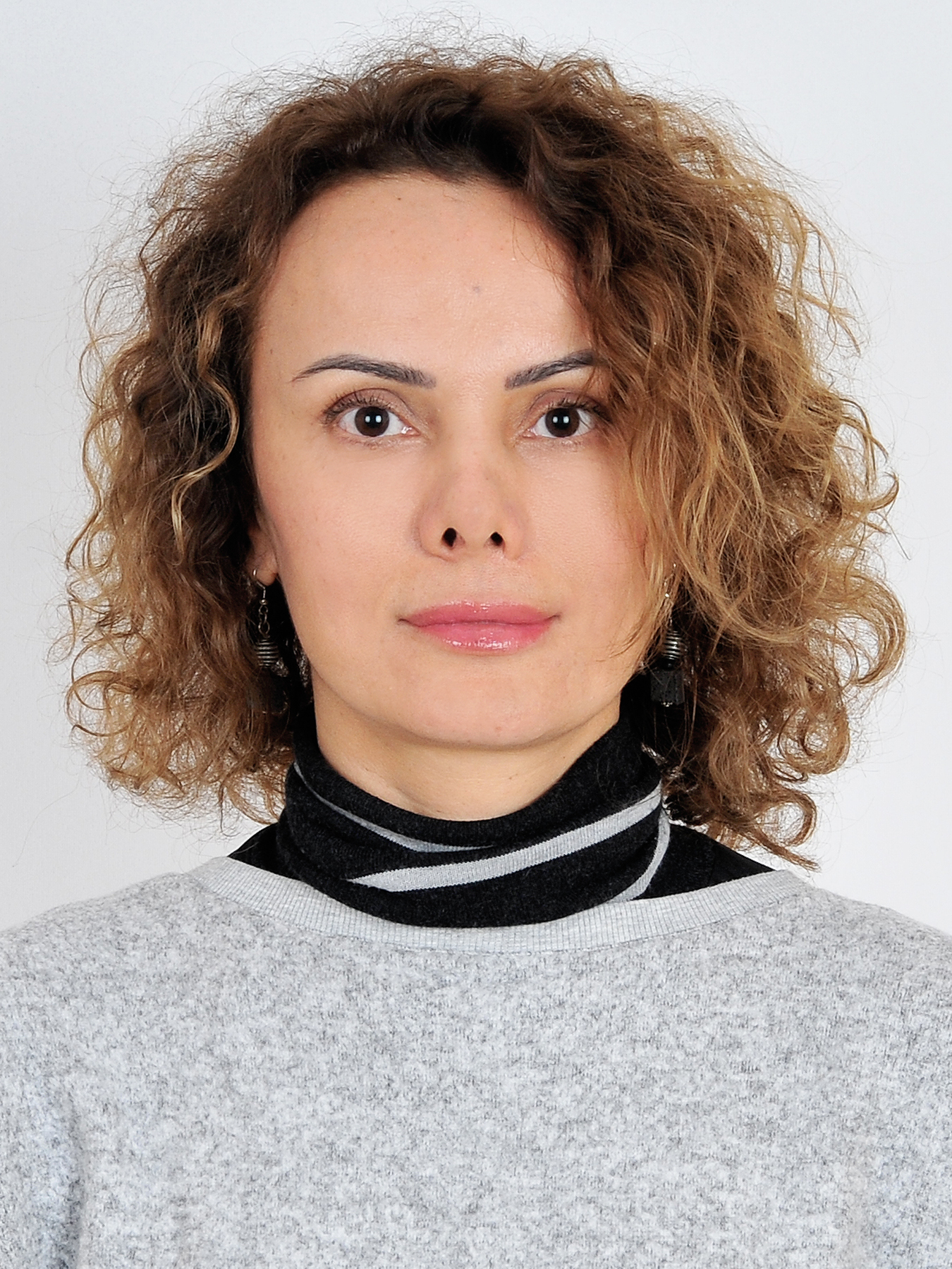 ÖZGE KAR
