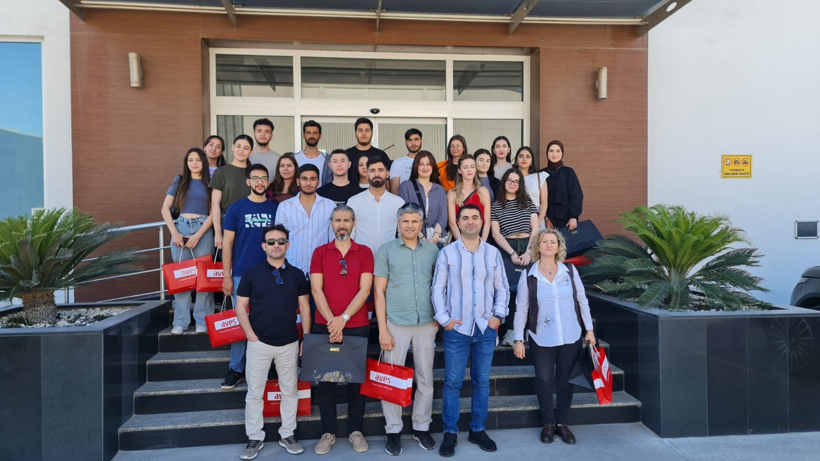 Kimya Teknolojisi Programı AVES Yağ ve Gıda San. A.ş.'ye Teknik Gezi Gerçekleştirdi detayı için tıklayınız