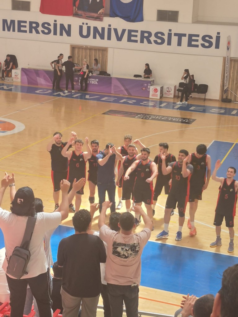 Erkek Öğrenci Basketbol Takımımız Turnuva Şampiyonu detayı için tıklayınız